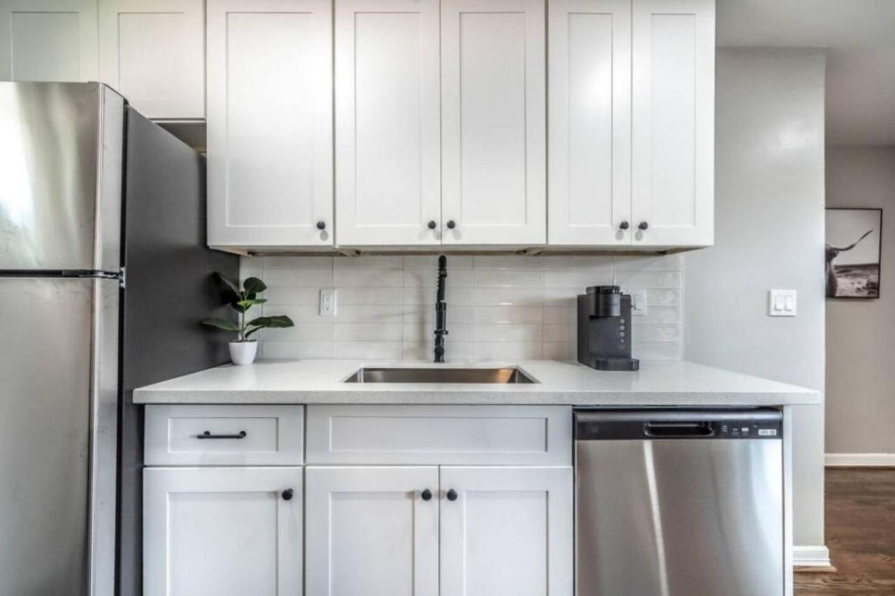 Roomy Urban Apartment Montrose! Free Parking #3 Χιούστον Εξωτερικό φωτογραφία