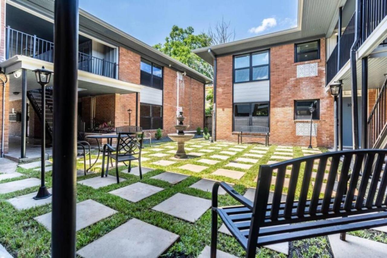 Roomy Urban Apartment Montrose! Free Parking #3 Χιούστον Εξωτερικό φωτογραφία