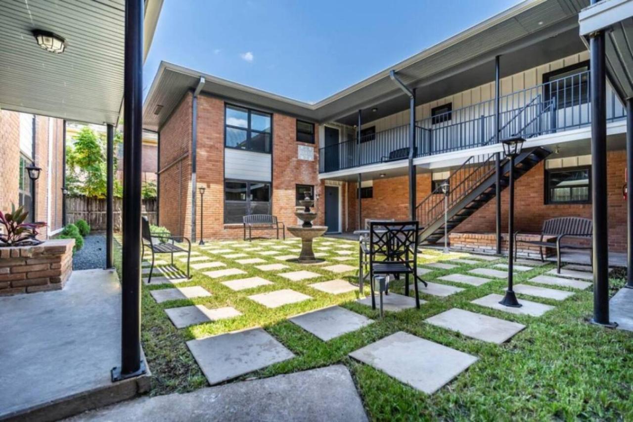 Roomy Urban Apartment Montrose! Free Parking #3 Χιούστον Εξωτερικό φωτογραφία